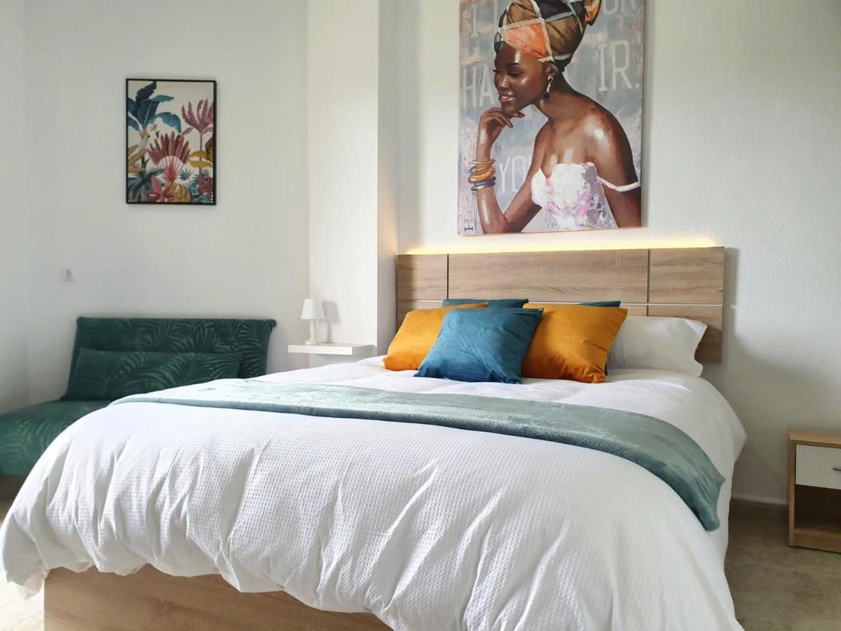 Apartamento Tropical Con Piscina Cerca De La Playa توريمولينوس المظهر الخارجي الصورة
