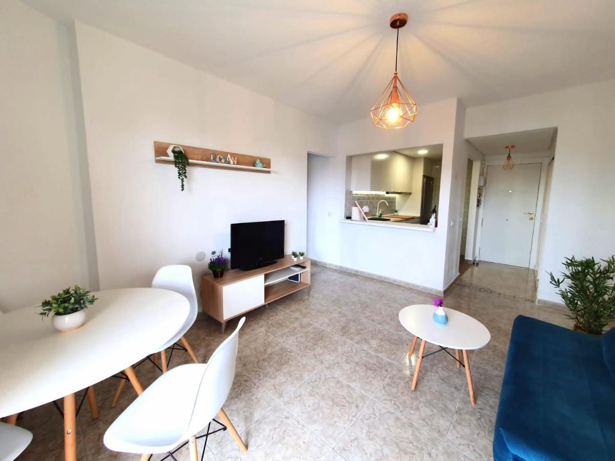 Apartamento Tropical Con Piscina Cerca De La Playa توريمولينوس المظهر الخارجي الصورة