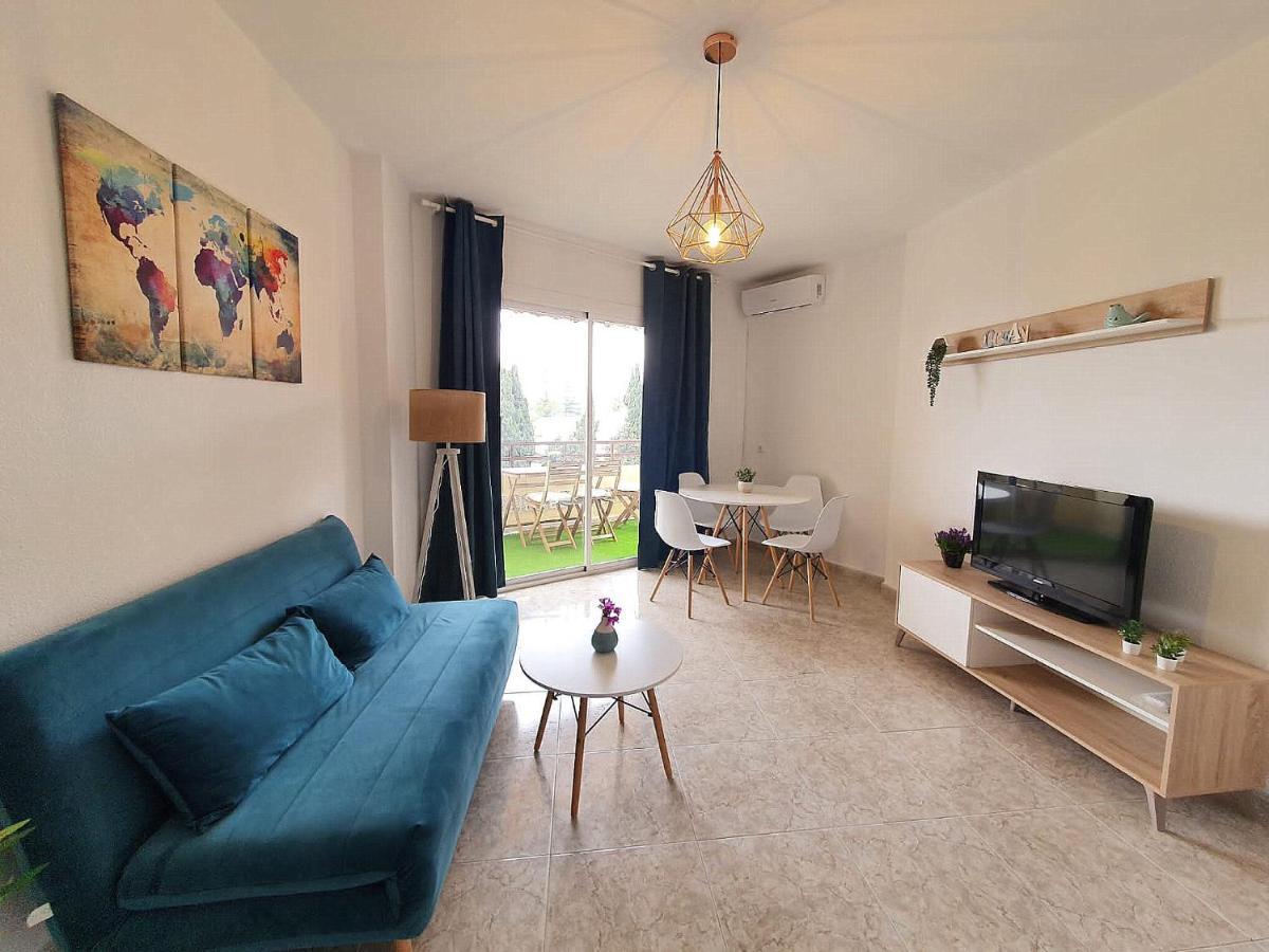 Apartamento Tropical Con Piscina Cerca De La Playa توريمولينوس المظهر الخارجي الصورة