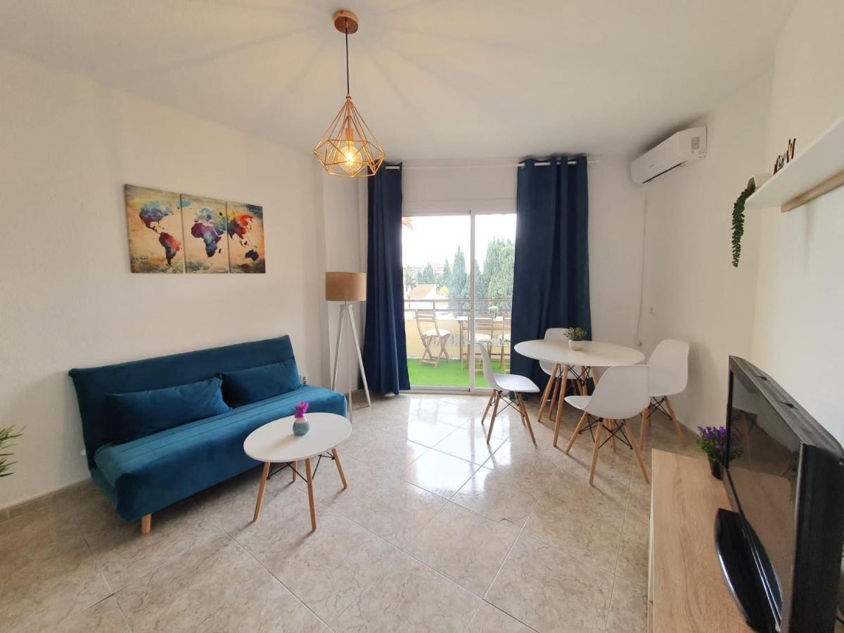 Apartamento Tropical Con Piscina Cerca De La Playa توريمولينوس المظهر الخارجي الصورة