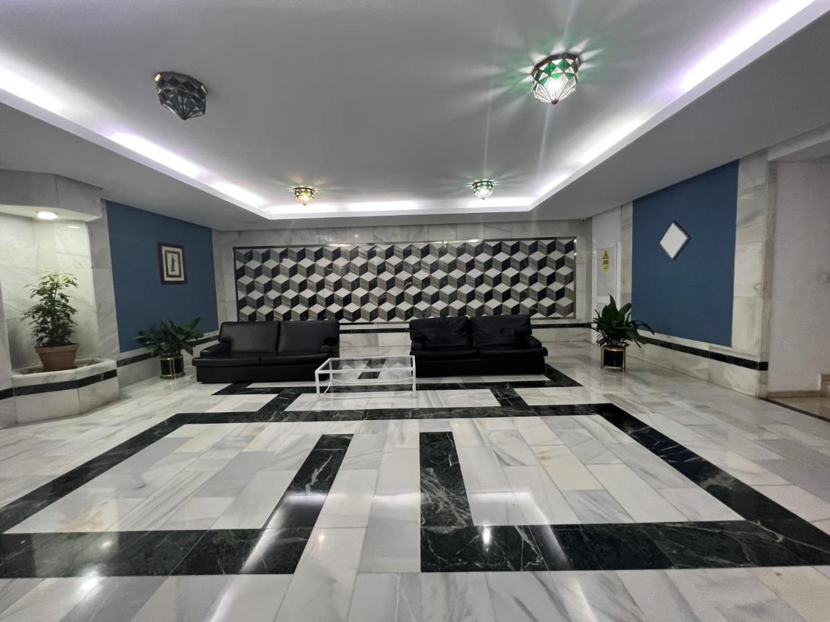 Apartamento Tropical Con Piscina Cerca De La Playa توريمولينوس المظهر الخارجي الصورة
