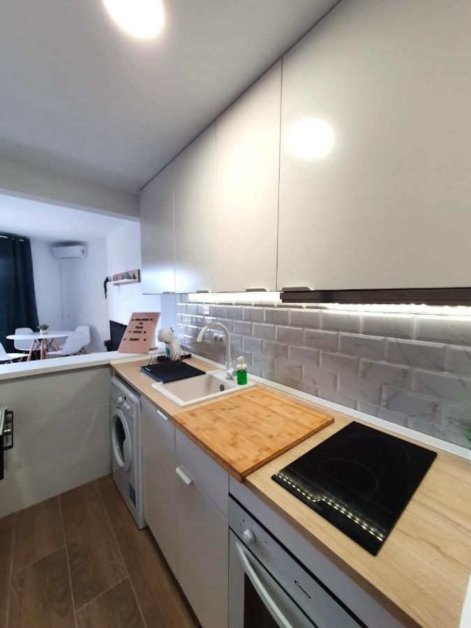Apartamento Tropical Con Piscina Cerca De La Playa توريمولينوس المظهر الخارجي الصورة
