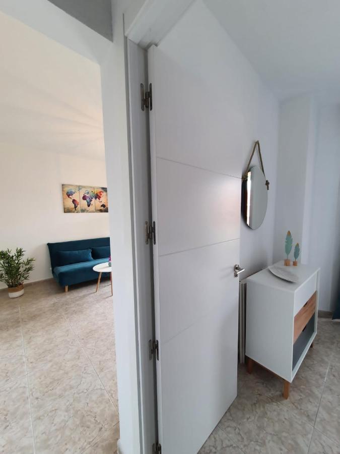 Apartamento Tropical Con Piscina Cerca De La Playa توريمولينوس المظهر الخارجي الصورة